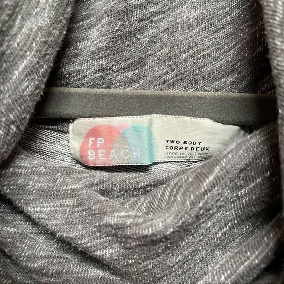 FREE PEOPLE FP Beach Cocoon Cowl Neck Long Sleeve Pullover L - Picture 3 of 7